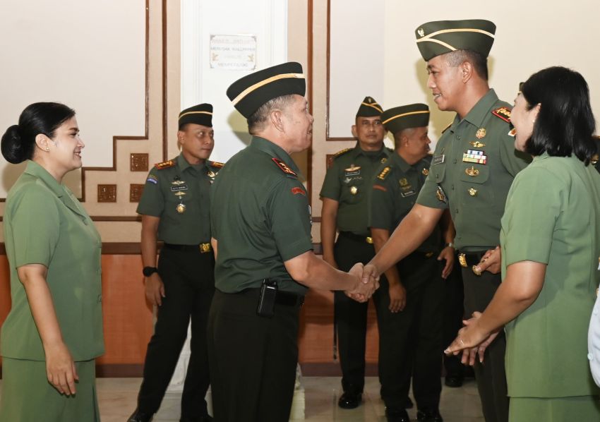 Di Bulan Ramadhan, Ratusan Prajurit Kodam V/Brawijaya Naik Pangkat