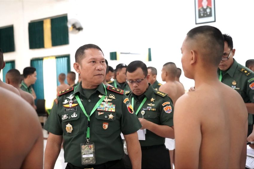 Mayjen TNI Rafael Pimpin Sidang Pantukhir Cata TNI-AD