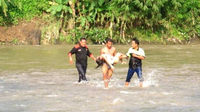 Dua Bocah Perempuan Tenggelam di Sungai Parsariran Tapsel Saat Libur Lebaran