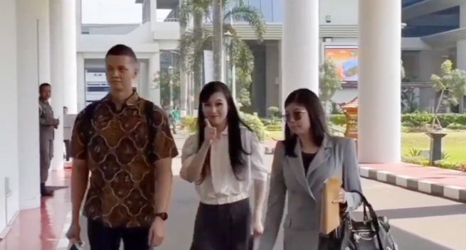 Reaksi Sandra Dewi saat Ditanya Apakah 'Makan Timah' Enak