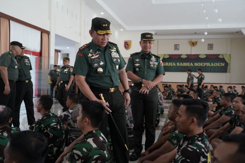 Pangdam V/Brawijaya Tinjau Seleksi Diktukpa TNI-AD