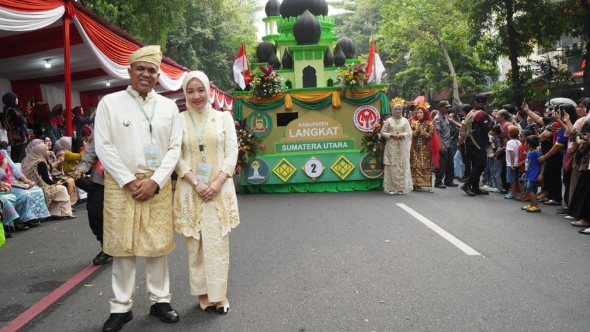 Promosikan Wisata dan Budaya, Pj. Bupati Langkat ikut Parade Mobil Hias di Kota Solo