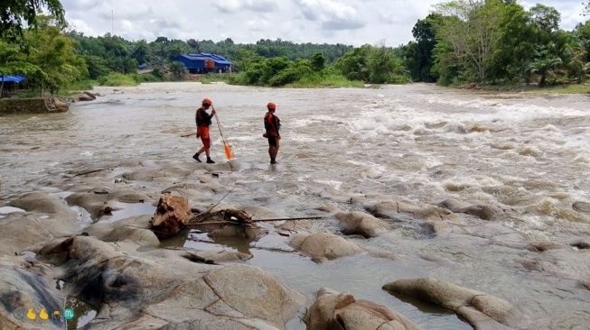 Pria di Deliserdang Ditemukan Tewas Usai Terseret Arus Sungai Saat Cari Rumput