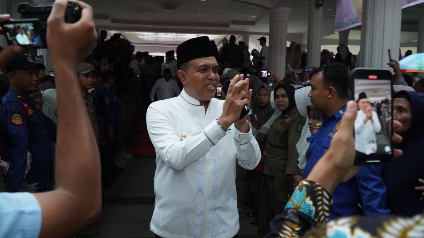Pj Bupati Langkat H.M. Faisal Hasrimy Lepas 462 Jemaah JCH Kabupaten Langkat 