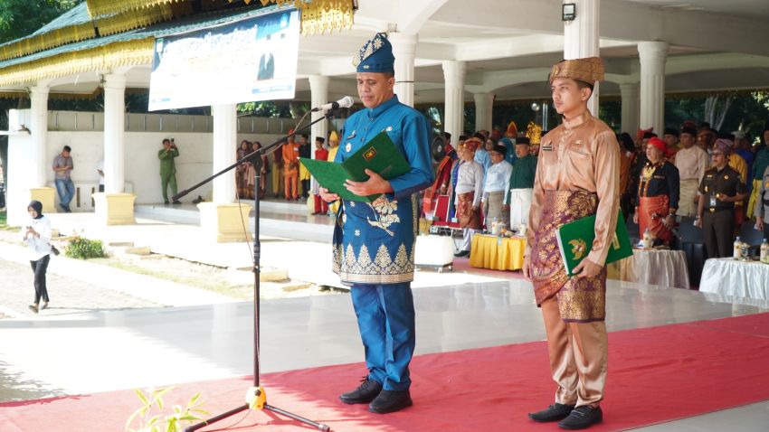 Pimpin Upacara Hardiknas, Pj Bupati Langkat Titipkan Pesan Khusus ke Guru se Kabupaten Langkat