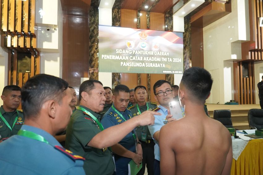 Ketua Panselinda Surabaya pimpin Pelaksanaan Sidang Pantukhir Catar Akademi TNI