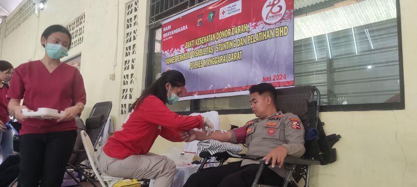 Bantu Warga, Polres Manggarai Barat Gelar Donor Darah