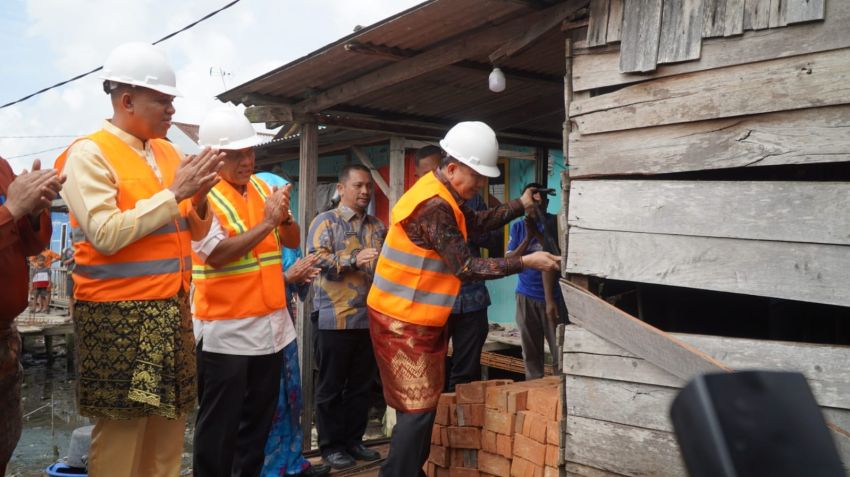 Mendapat Bantuan RLTH 50 Unit dari Pemprovsu, Pj Bupati Langkat Faisal Hasrimy Sampaikan Apresiasi dan Terima Kasih