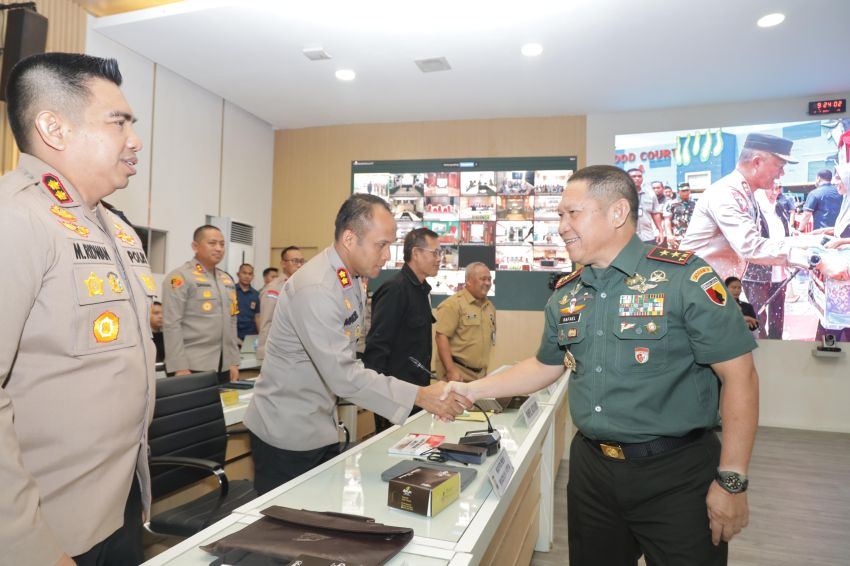 Mayjen TNI Rafael Terjunkan Ribuan Personil, Kawal Peringatan 1 Suro dan Suron Agung
