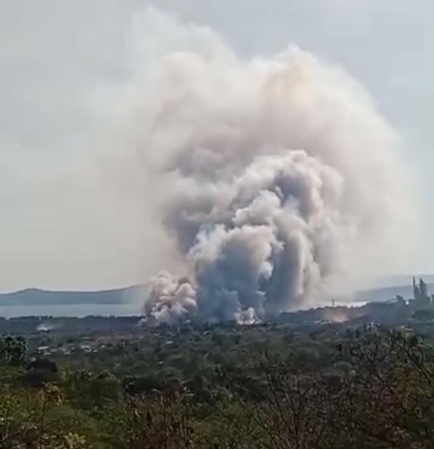 TPA Alak Terbakar, Kabut Asap Tebal Selimuti Sebagian Wilayah Kota Kupang