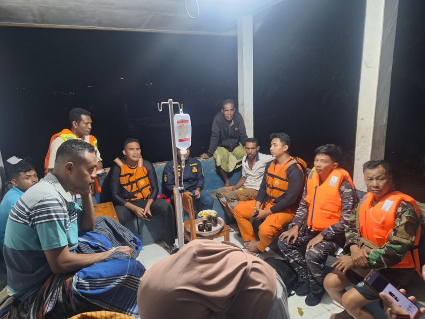 Basarnas Kelas B Maumere Lanjutkan Pencarian 4 Warga yang Hilang Pasca Kapal Motor Tenggelam