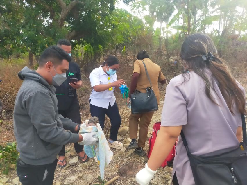 Buang Bayi Hasil Hubungan Gelap, Mantan Kades dan Bendahara Desa di Sabu Raijua Diamankan Polisi