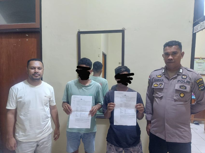 Polisi Tahan Dua Pelaku Pencurian Uang dan Emas di Sumba Timur