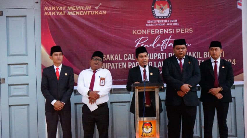 Semua Paslon Memenuhi Syarat, KPU Paluta Buka Tanggapan Masyarakat