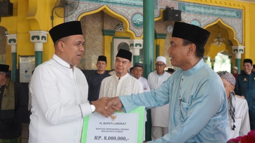 Pj. Bupati Langkat Faisal Hasrimy Gelar Safari Jumat: Pererat Silaturahmi dan Tingkatkan Keimanan Masyarakat