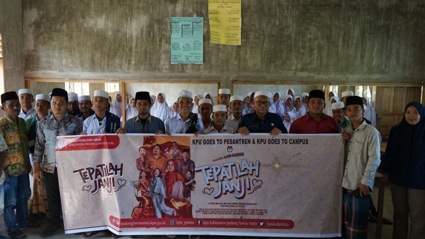 Peringati Hari Santri 2024, KPU Paluta Gelar Nobar Film Tepatilah Janji di Ponpes Darussalam