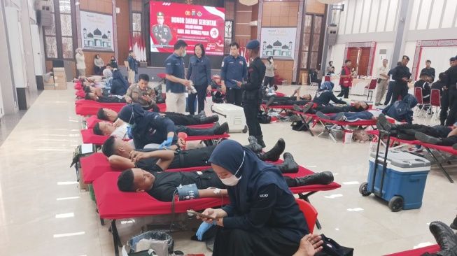 Polda Sumut Gelar Donor Darah Dalam Rangka HUT Humas Polri ke-73