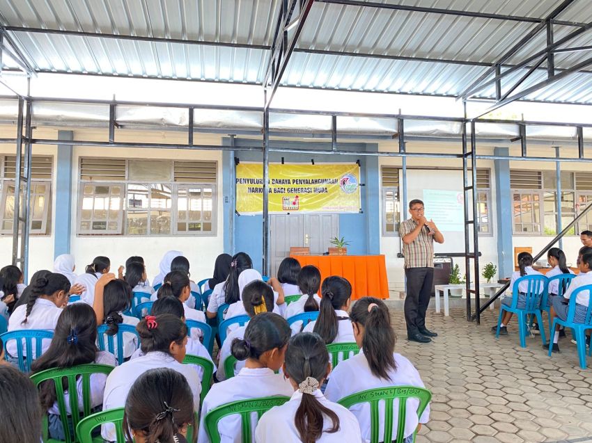 Polda NTT Edukasi Siswa SMA Negeri 2 Kupang Soal Bahaya Narkoba di Kalangan Pelajar