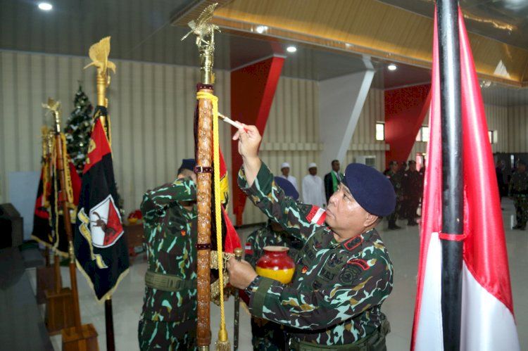 Jelang HUT Brimob ke-79, Satbrimob Polda NTT Ziarah Rombongan dan Pensucian Dhuaja