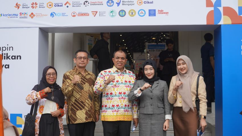 Pj Bupati Langkat Faisal Hasrimy Terima "Mohammad Syafei Awards": Dorong Pembelajaran Berpihak pada Anak