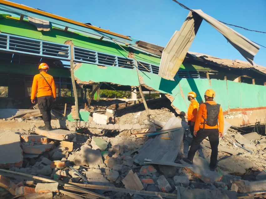 Hari Kedua Operasi Wilayah Bencana, Tim SAR Gabungan Sisir Lokasi Terdampak Letusan Gunung Api