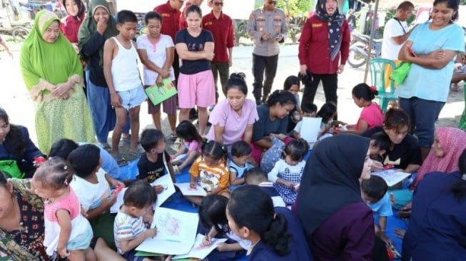 Korban Banjir Patumbak Deliserdang Dapat Trauma Healing dari Polda Sumut