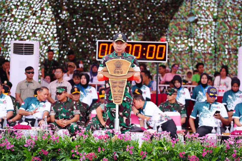 Panglima TNI Buka Military Style Drum Corps Competition di Monas Jakarta Pusat