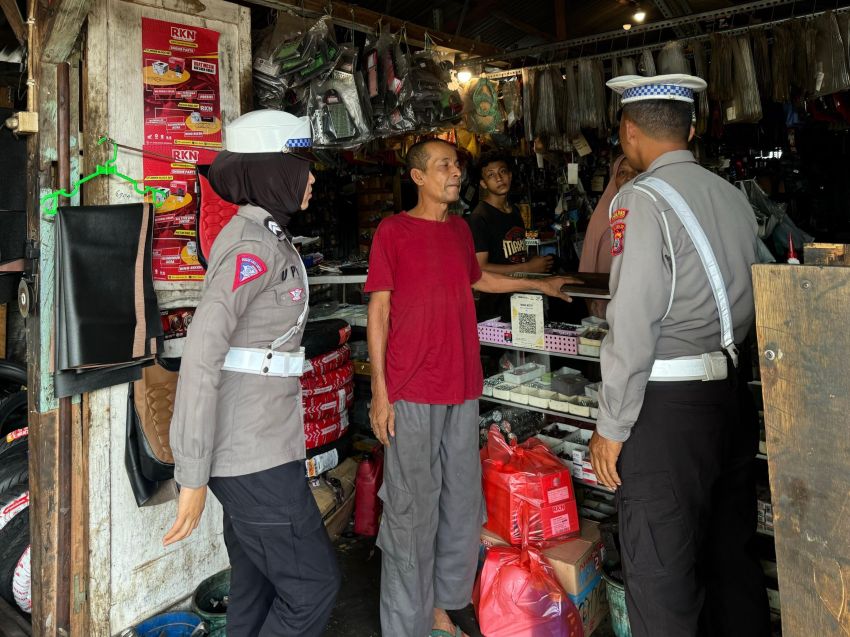 Polisi di Manggarai Barat Sambangi Bengkel Sambil Ingatkan Larangan Penggunaan Knalpot Racing