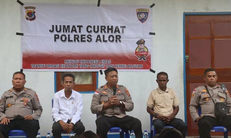 Bertemu Warga Welai Barat, Kapolres-Ketua DPRD Kabupaten Alor Dengarkan Sejumlah Keluhan Warga