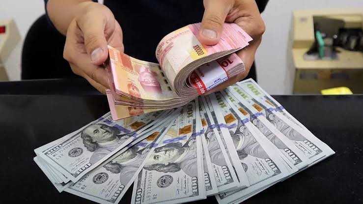 Nilai Tukar Rupiah Melemah di Awal Pekan, Sentimen Global Tekan Pasar