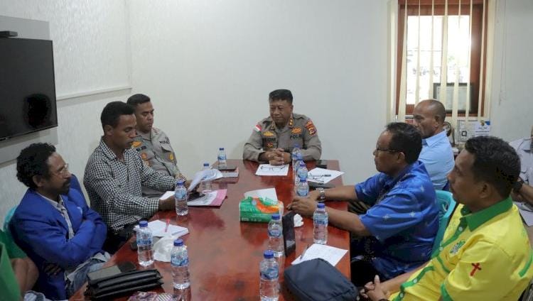 Prihatin Dengan Kondisi di Alor, Aliansi Pemuda Alor Serahkan Pernyataan Sikap