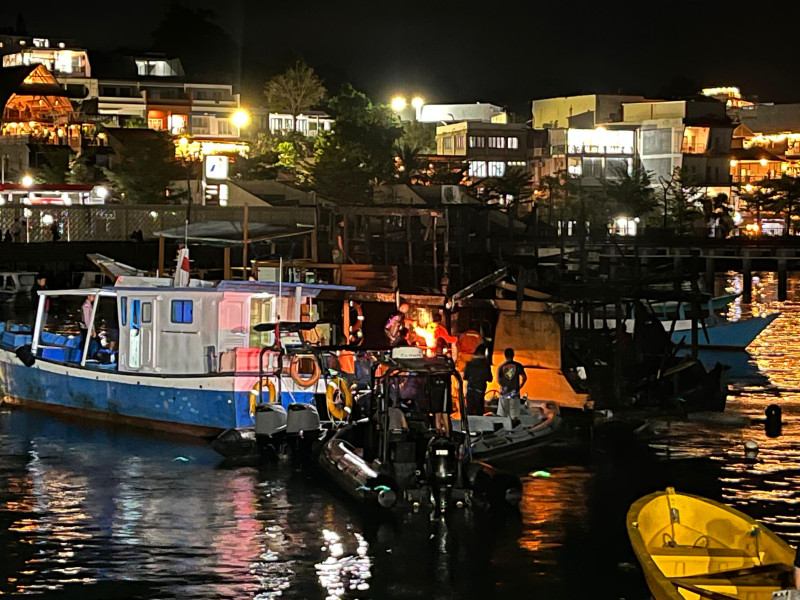 Kapal Wisata KM Tiga Jaya Terbakar, Dua ABK Luka-luka