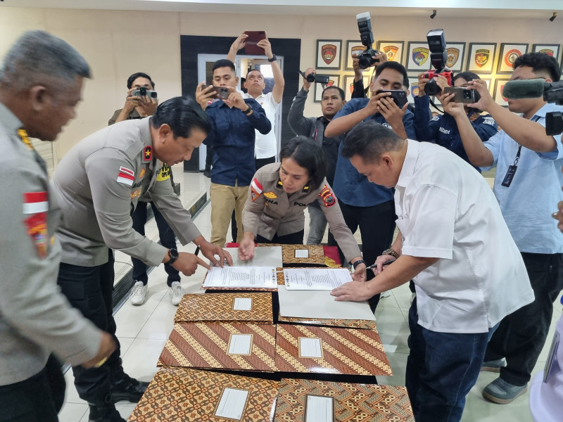 Polda NTT dan Sejumlah Instansi Teken PKS Penegakan Hukum dan Pengamanan Rantai Pangan di NTT