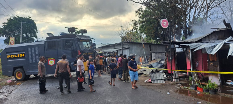 Kios dan Butik Milik Warga Maumere-Sikka Terbakar, Satu Warga Terluka