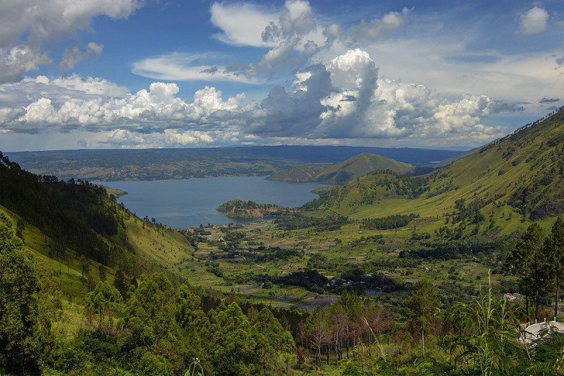 Weekend Seru di Sumut! 4 Destinasi Wisata & Kuliner Kekinian yang Wajib Dijelajahi Gen Z