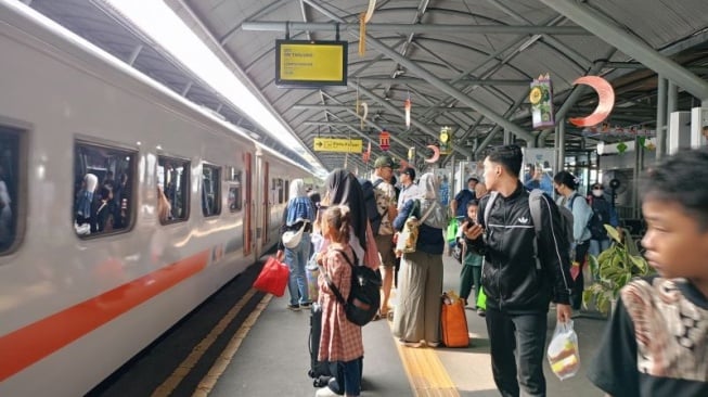 Penumpang Kereta Api Tembus 369 Juta Hingga September 2025