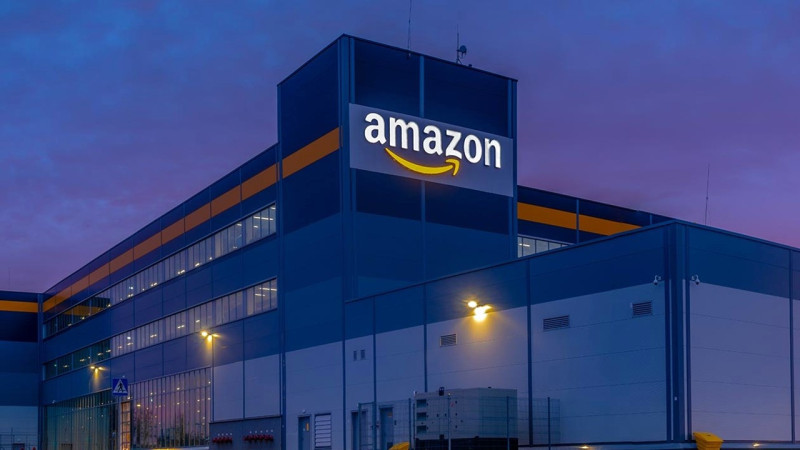 Amazon PHK 30.000 Karyawan Korporat demi Efisiensi dan Otomatisasi Berbasis AI