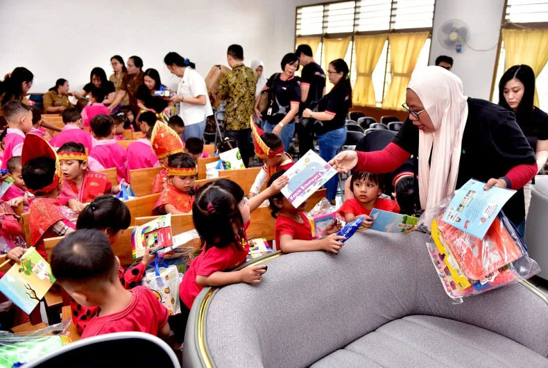 Pemprov Sumut Apresiasi Aksi Sosial Bank DBS dan Lions Club Bankers untuk Anak Panti Sosial
