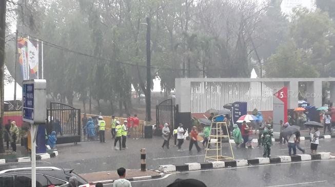 Musim Hujan 2025-2026 Datang Lebih Awal, BMKG Ingatkan Risiko Banjir