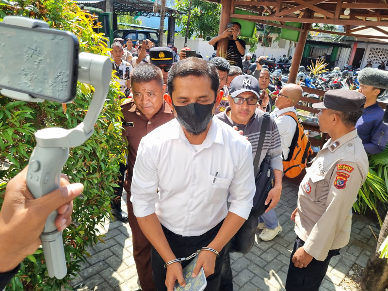 Diputus 19 Tahun Penjara dan Denda Lima Miliar, Mantan Kapolres Ngada Masih Pikir-Pikir