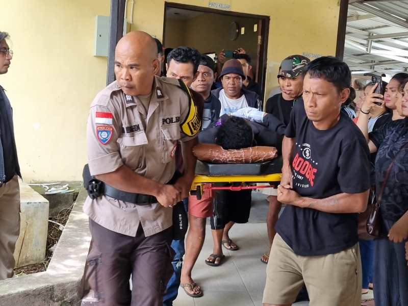 Teknisi Ditemukan Meninggal Kena Aliran Listrik dalam Bak di Hotel Aston Kupang