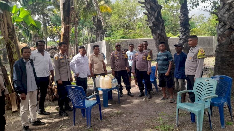 Polisi Tertibkan Lokasi Penyulingan Miras Tradisional di Kupang Timur