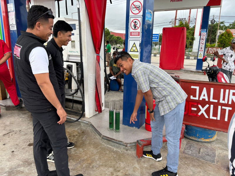 Polres Rote Ndao Cek Takaran dan Kualitas BBM Bersubsidi di SPBU