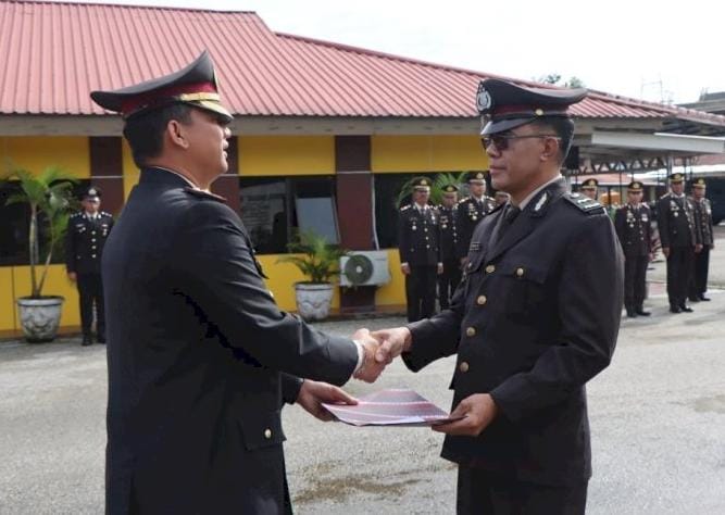 Dukung Ketahanan Pangan, Bhabinkamtibmas di Polres Sumba Barat Diganjar Penghargaan Kapolda NTT