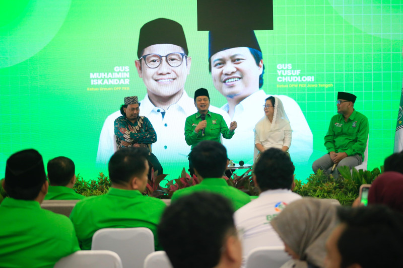 DPW PKB Jateng Gelar Tasyakuran Pahlawan Nasional. Gus Yusuf: Kiai Kholil Bangkalan Guru Segala Guru, Gus Dur Guru Bangsa
