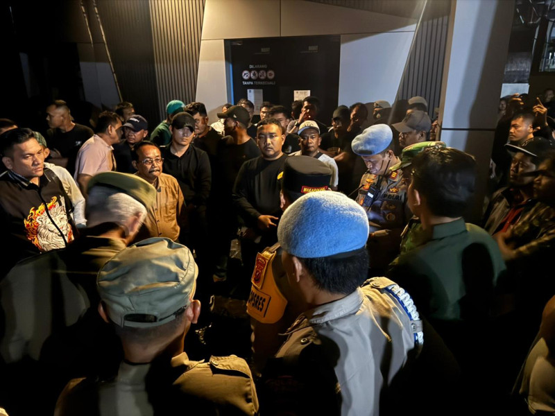 Nekat Terus Beroprasi, Tim Gabungan Pemkab dan Pemprov Sumut Cabut izin PBG dan SLF Milik Blue Night