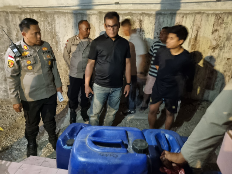 Patroli Siber Temukan Penjualan Miras Secara Online, Kapolresta Kupang Kota Pimpin Razia Miras di Kota Kupang