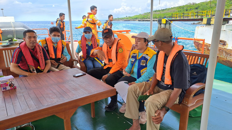 Sakit Diatas Kapal, WNA Asal Belgia Dievakuasi Tim SAR Gabungan