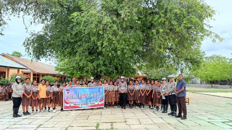 Satlantas Polres TTU Budayakan Tertib Lalu Lintas Lewat Kegiatan Police Go to School
