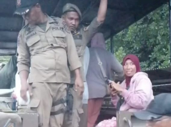 Pedagang Ditertibkan, Aktivitas Pasar Wuring Dihentikan dan Beralih ke Pasar Alok